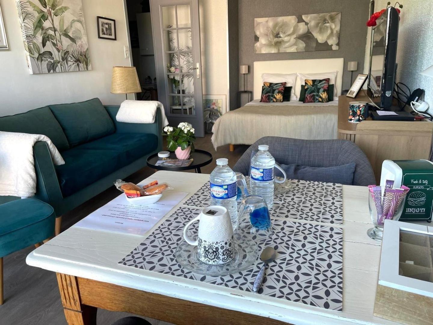Le Clos Pichot - Studio Avec Balcon, Parking Prive - 5Mn Gare Σαρτρ Εξωτερικό φωτογραφία